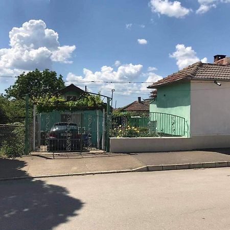 Willa Слънце Szabła Zewnętrze zdjęcie
