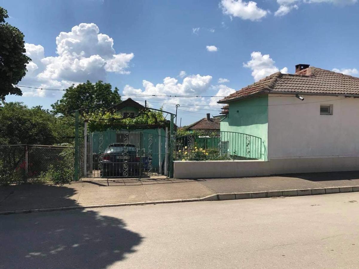 Willa Слънце Szabła Zewnętrze zdjęcie